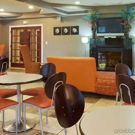 Holiday Inn Express & Suites Alexandria, An Ihg Hotel 