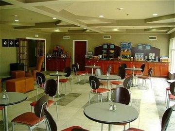 Hotel Express & Alexandria, An Ihg Alexandria