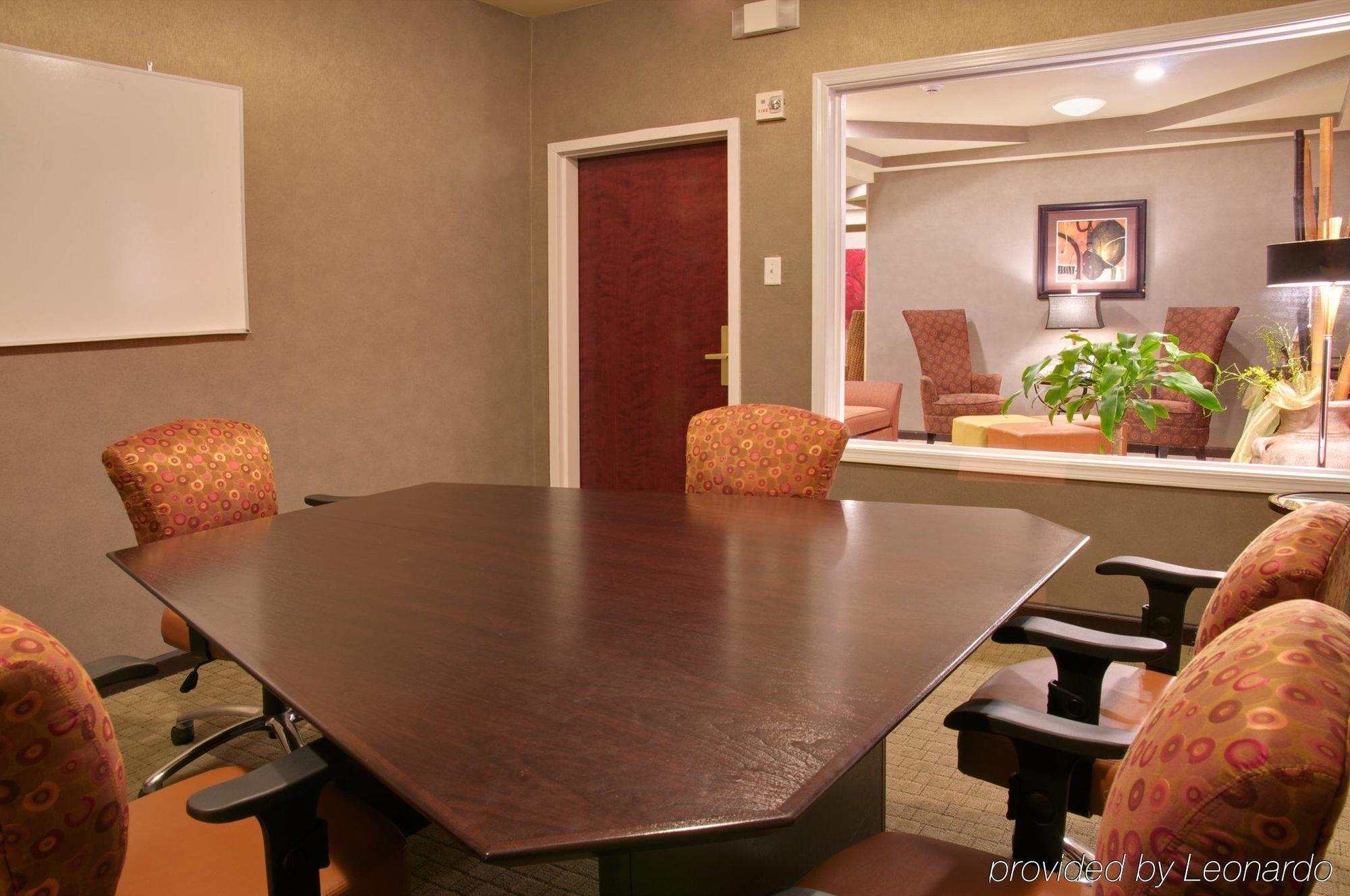 Hotel Express & Alexandria, An Ihg 3*